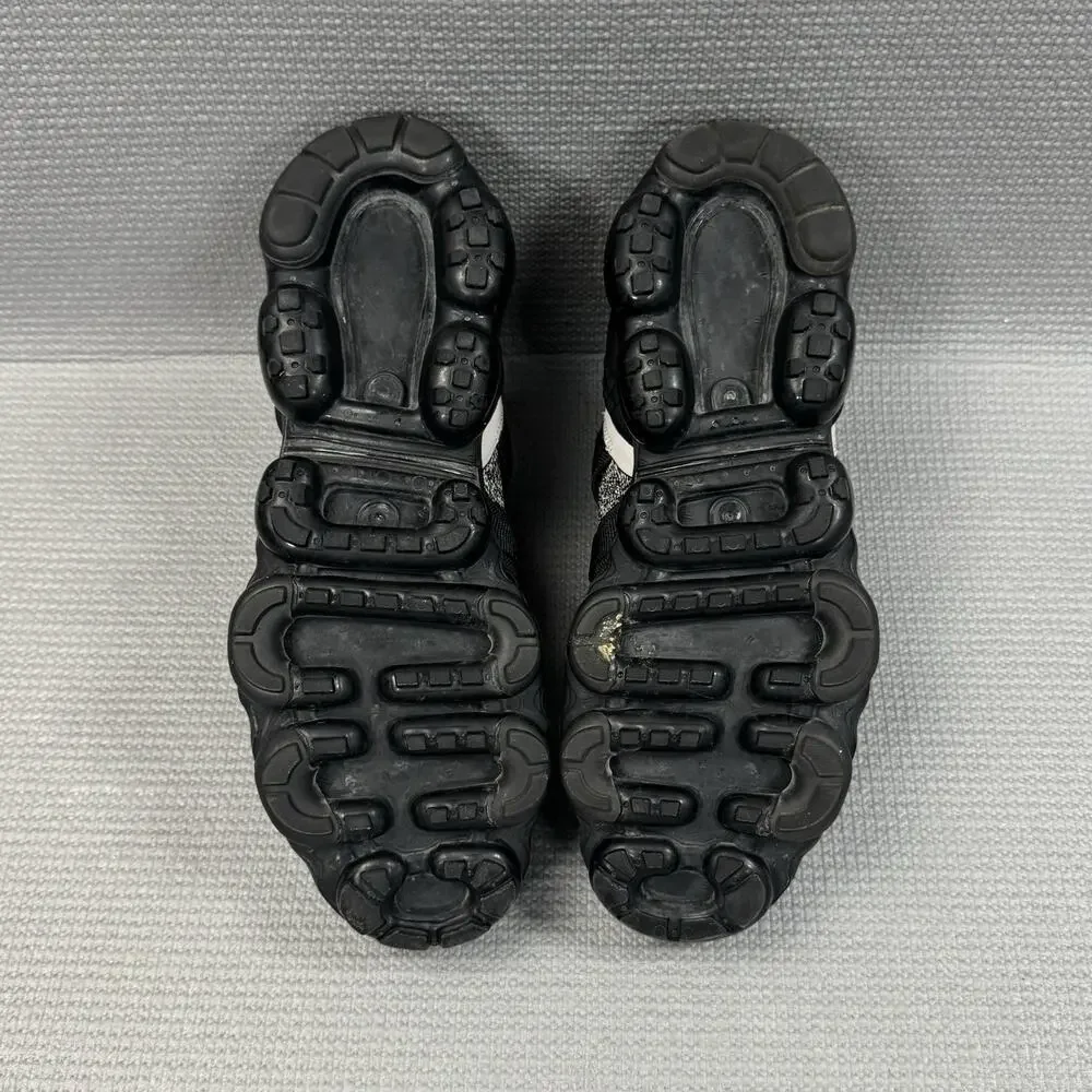 Nike excellent barely